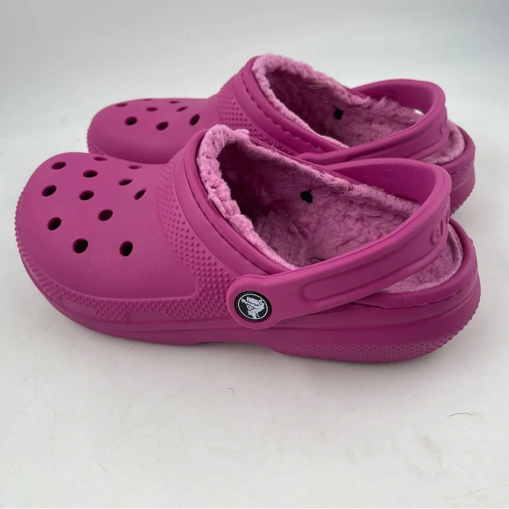 👞 Crocs Unisex Adults Classic Fuchsia Faux Fur Lined Clogs Mules -Size W/7 | M/5